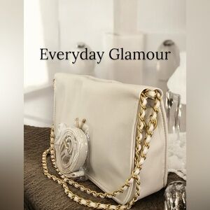 Elegant Creamy White Soft Leather Shoulder/Crossbody Bag Antique Gold